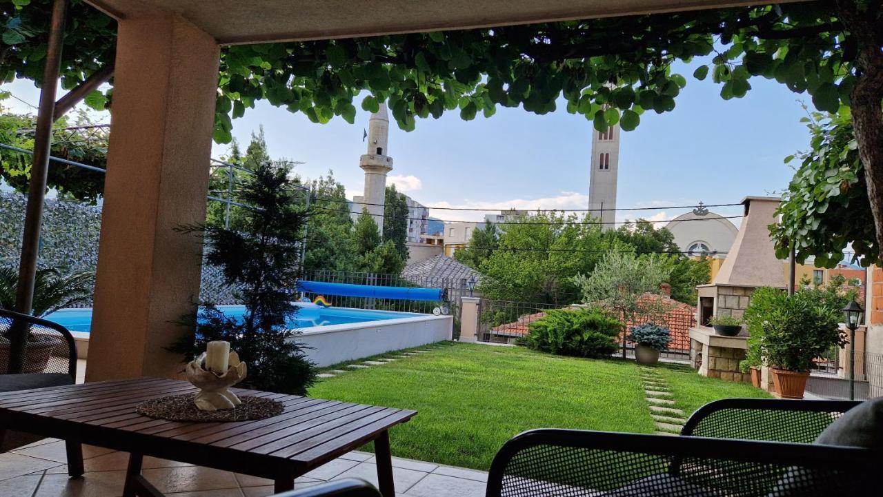מוסטר Apartman Karla מראה חיצוני תמונה