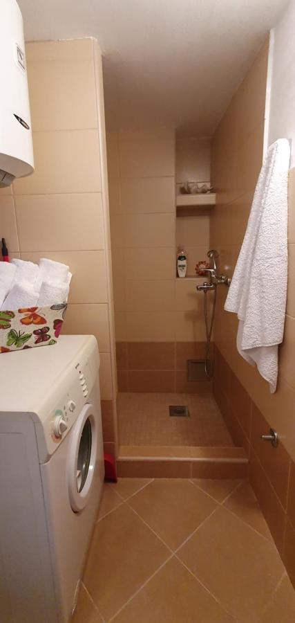 מוסטר Apartman Karla מראה חיצוני תמונה